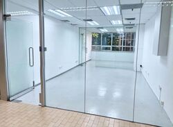 North Bridge Centre (D7), Office #627362111